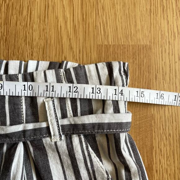 Divided Striped High Waisted Shorts - Picture 3 of 5